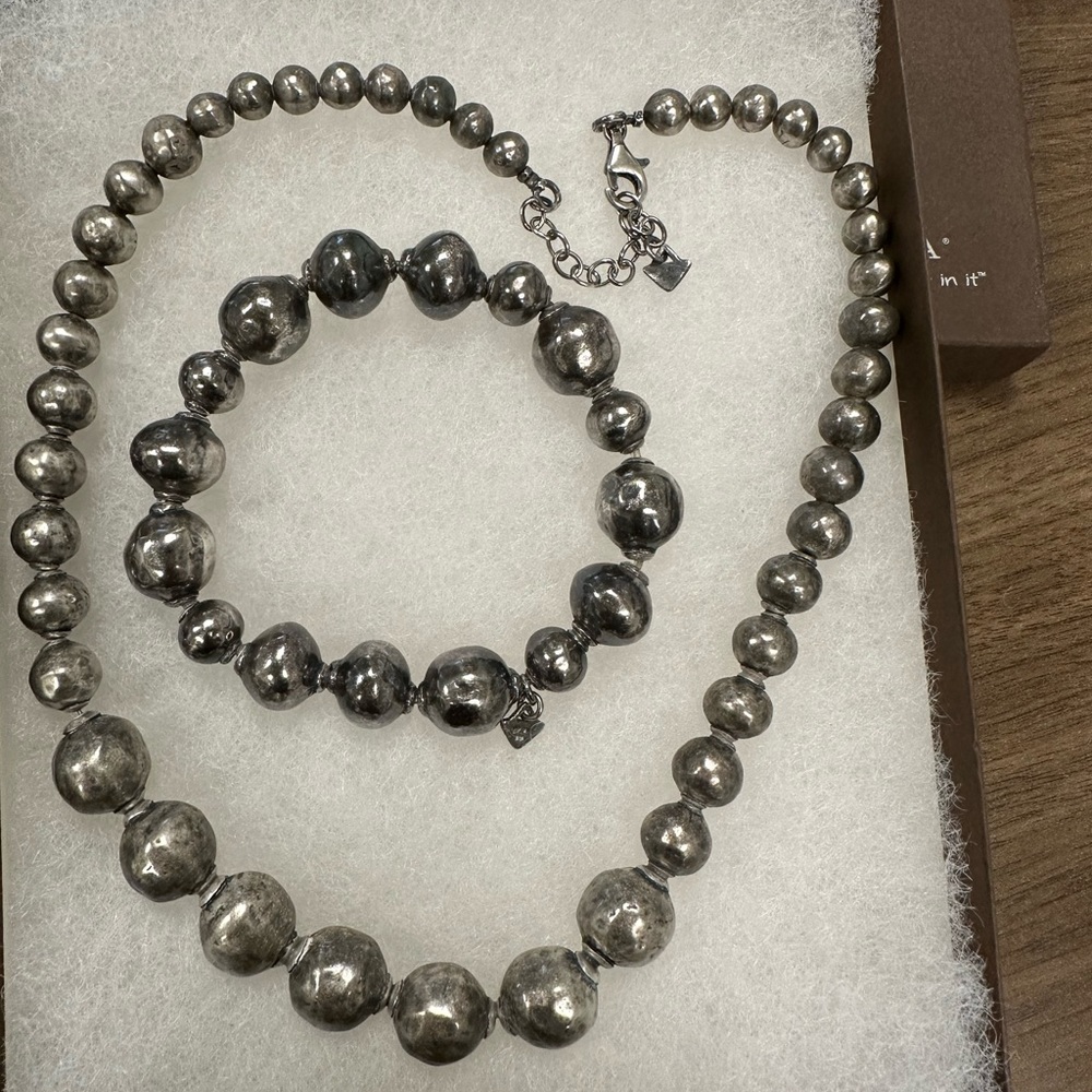 Silpada Sterling Silver Atmospheric Necklace and bracelet set..beautiful set